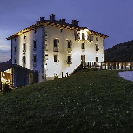 Palacio De Yrisarri By Irrisarri Land Igantzi Bagian luar foto