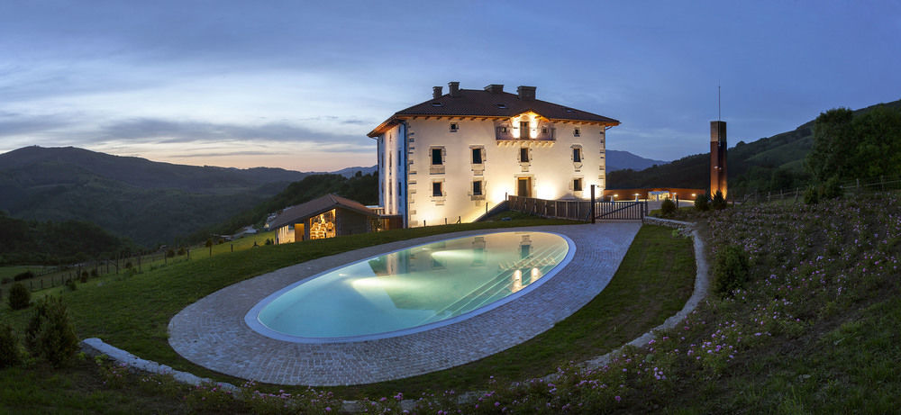 Palacio De Yrisarri By Irrisarri Land Igantzi Bagian luar foto