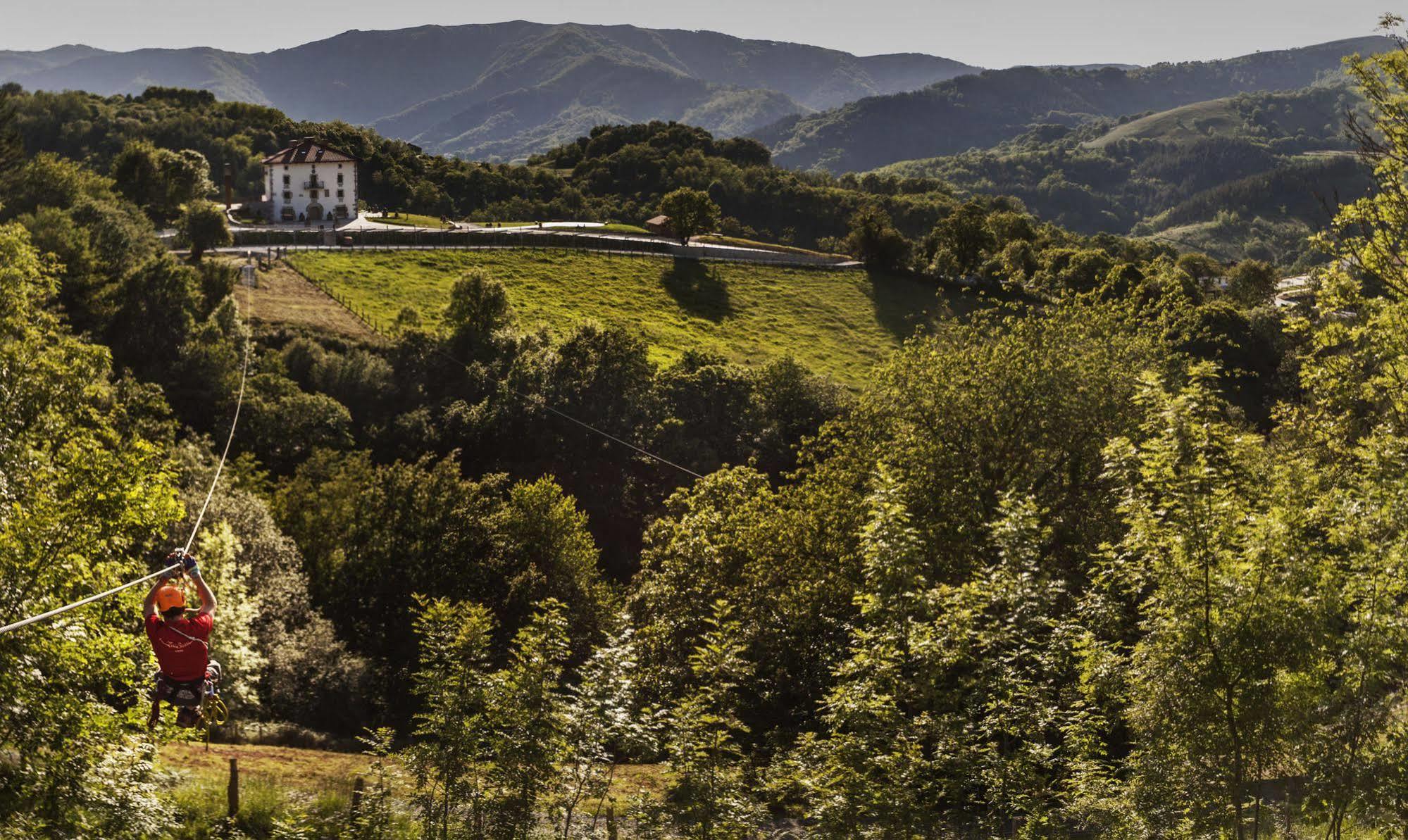 Palacio De Yrisarri By Irrisarri Land Igantzi Bagian luar foto